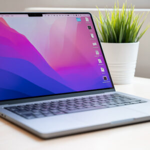 apple macbook pro 14" bangui - Sentinel ZADO Consulting
